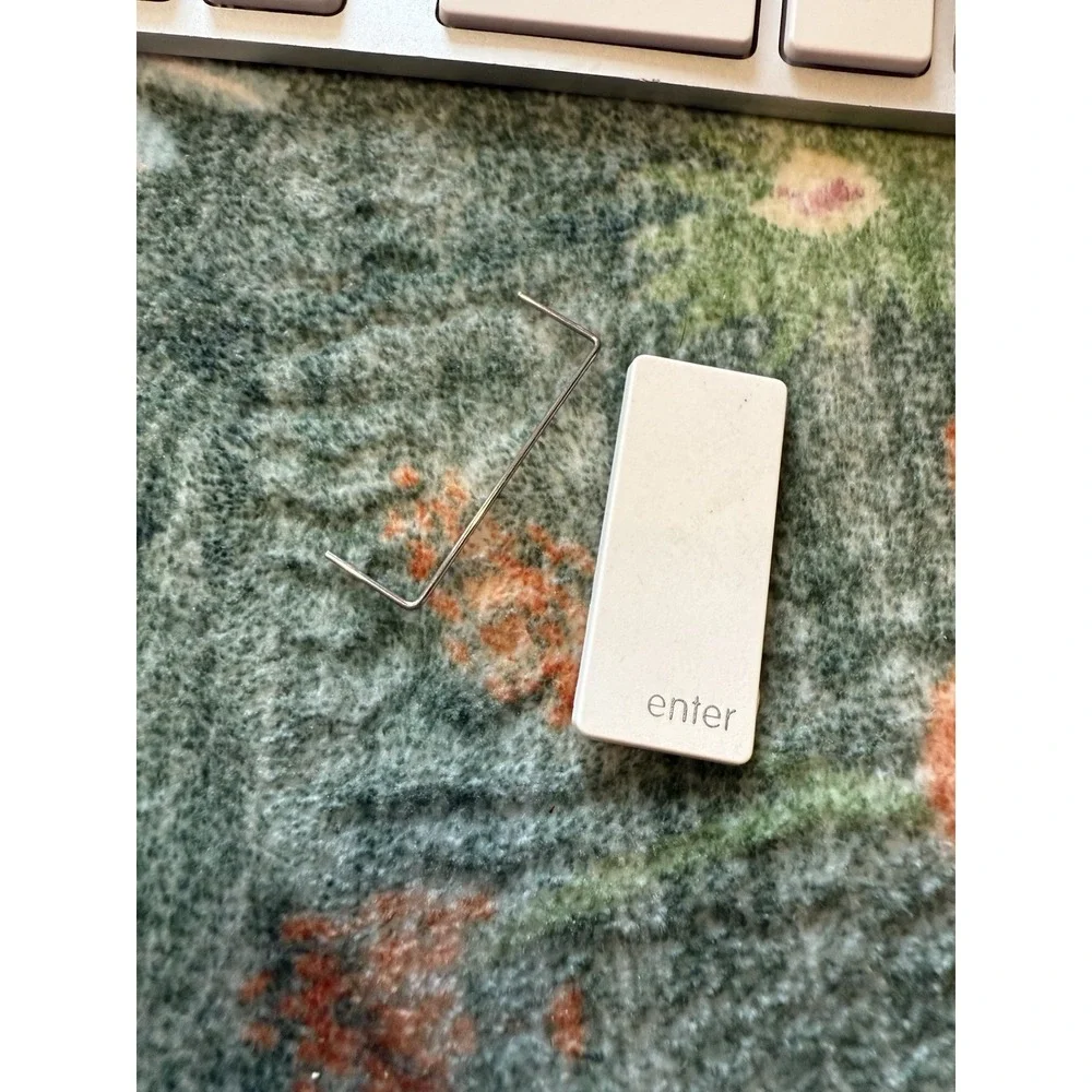 Apple Wired Keyboard Model A1243 Silver‎ For Parts/ Repair